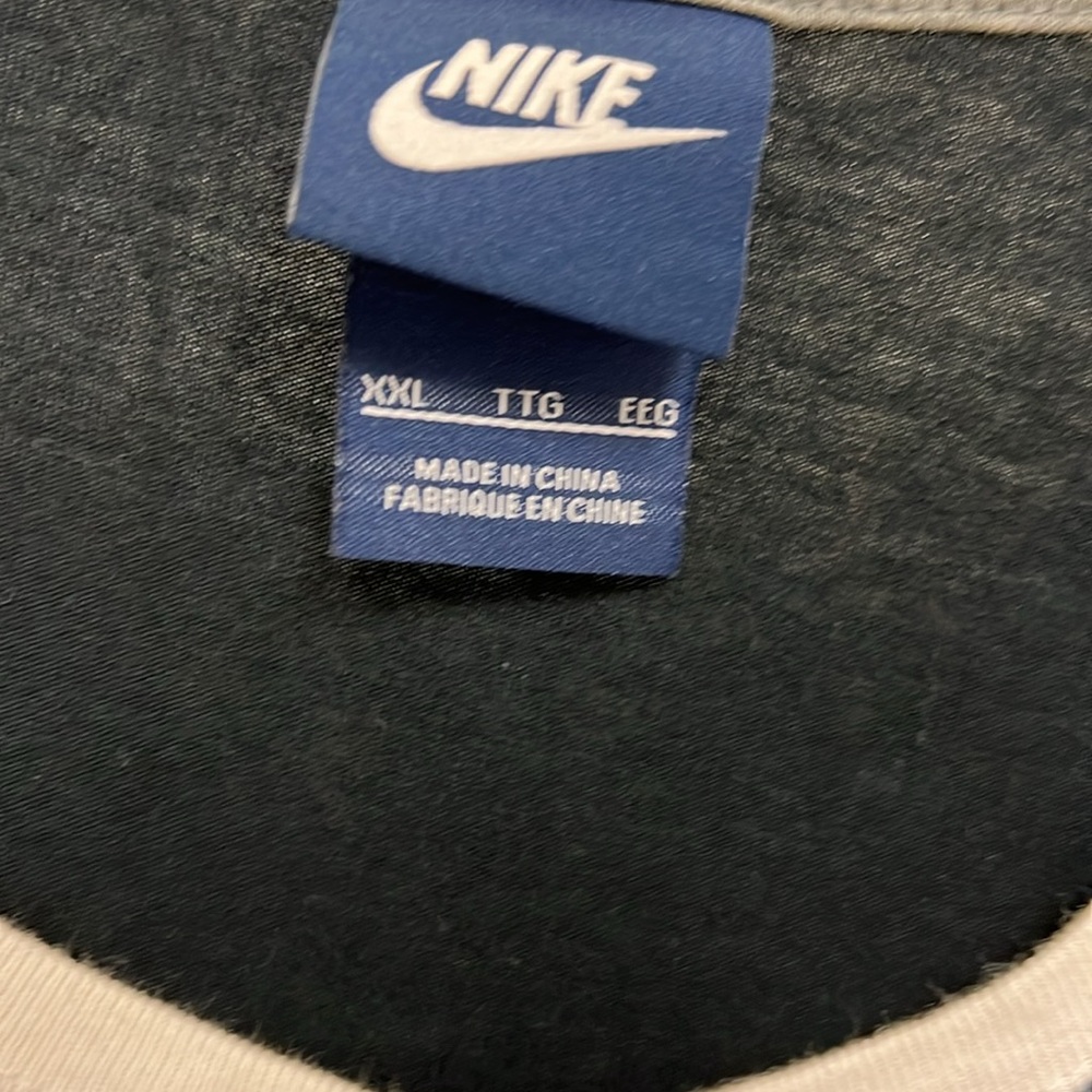 Nike Black and Cream Raglan Tee 3/4 sleeves, XXL - Picture 2 of 4